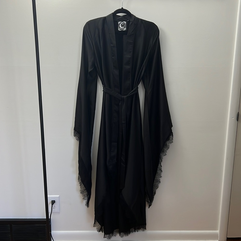 Killstar DEADLY DAZE SATIN ROBE (BLACK) Size Medium